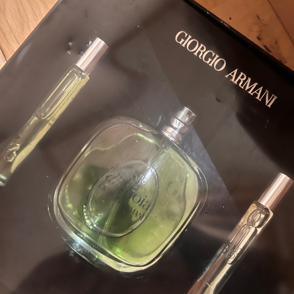 Giorgio Armani Acqua di Gioia Fragrance Trio perfume - Picture 7 of 8